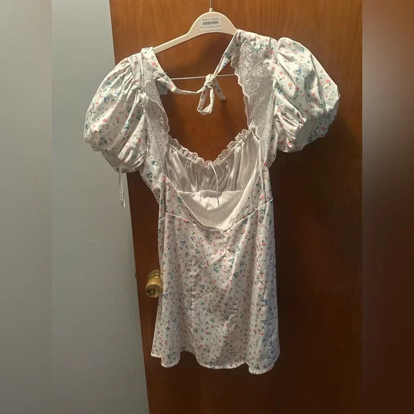 For Love And Lemons White Floral Lace Top - Picture 3 of 3